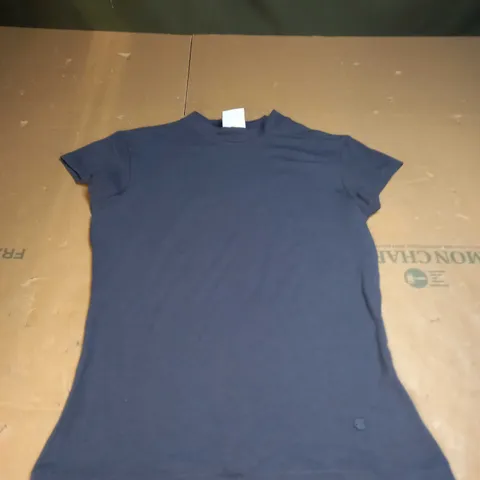 GYMSHARK SLIM FIT T-SHIRT SIZE S