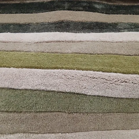 COREL GEOMETRIC HAND TUFTED RUG APPROXIMATELY 200 X 290CM