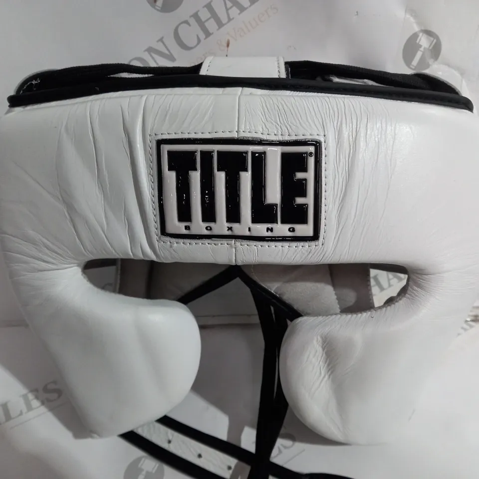 TITLE BOXING WHITE HEADGUARD - LARGE