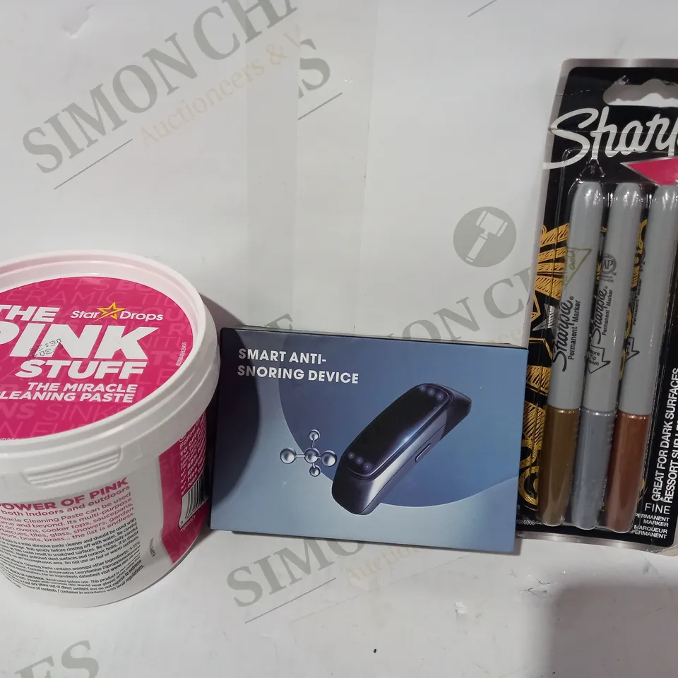LOT OF APPROXIMATELY 10 ASSORTED HOUSEHOLD ITEMS TO INCLUDE SHARPIE MARKERS, SMART ANTI-SNORING DEVICE, THE PINK STUFF CLEANING PASTE, ETC