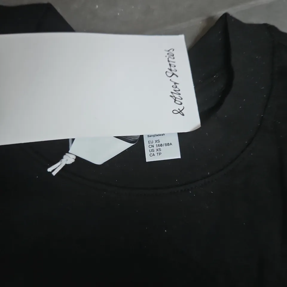 BLACK CREW-NECK T-SHIRT – EU XS & OTHER STORIES 100% COTTON