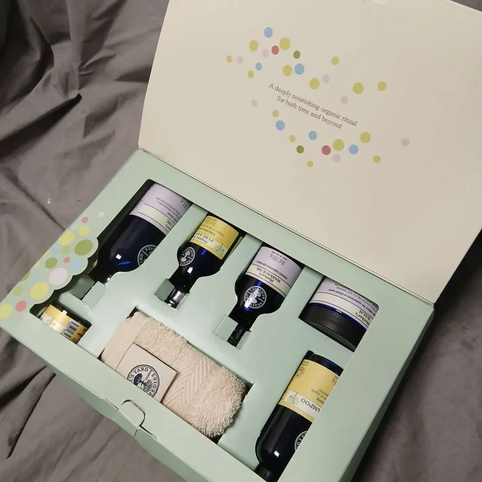 ORGANIC MOTHER & BABY COLLECTION BATH RITUAL KIT