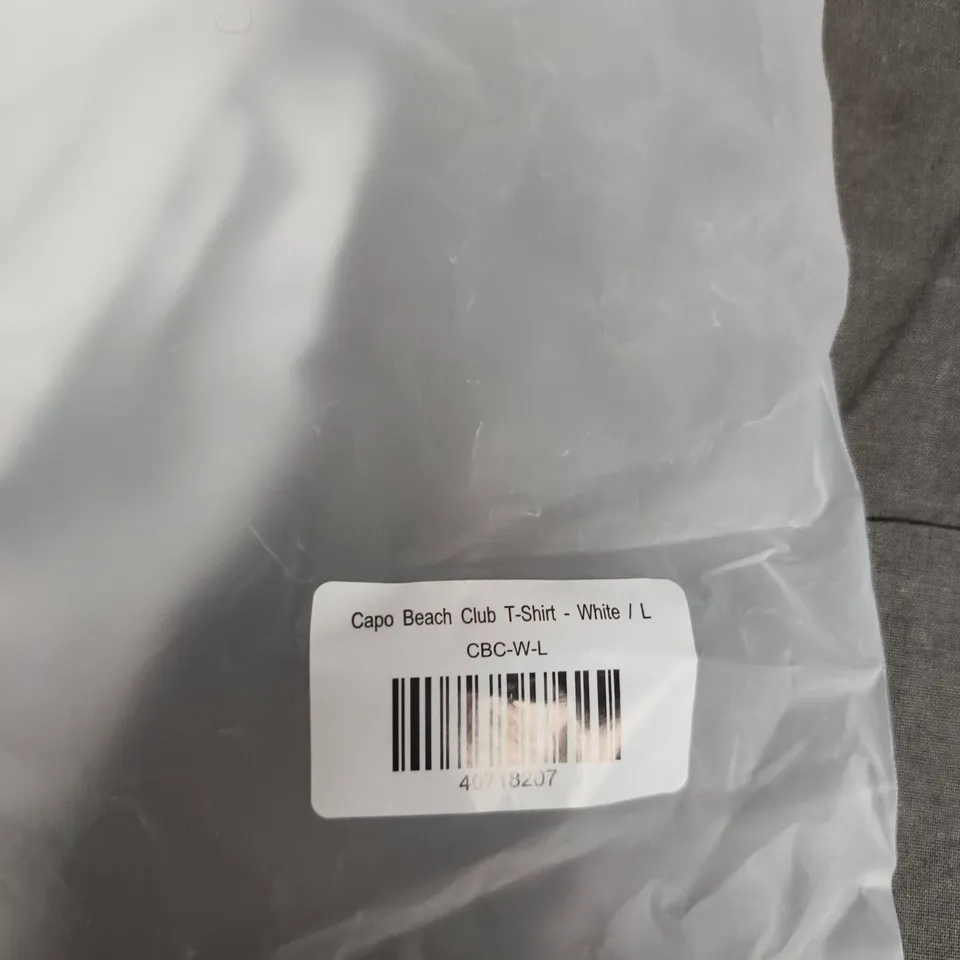 Capo Beach Club T-Shirt – White, UK L