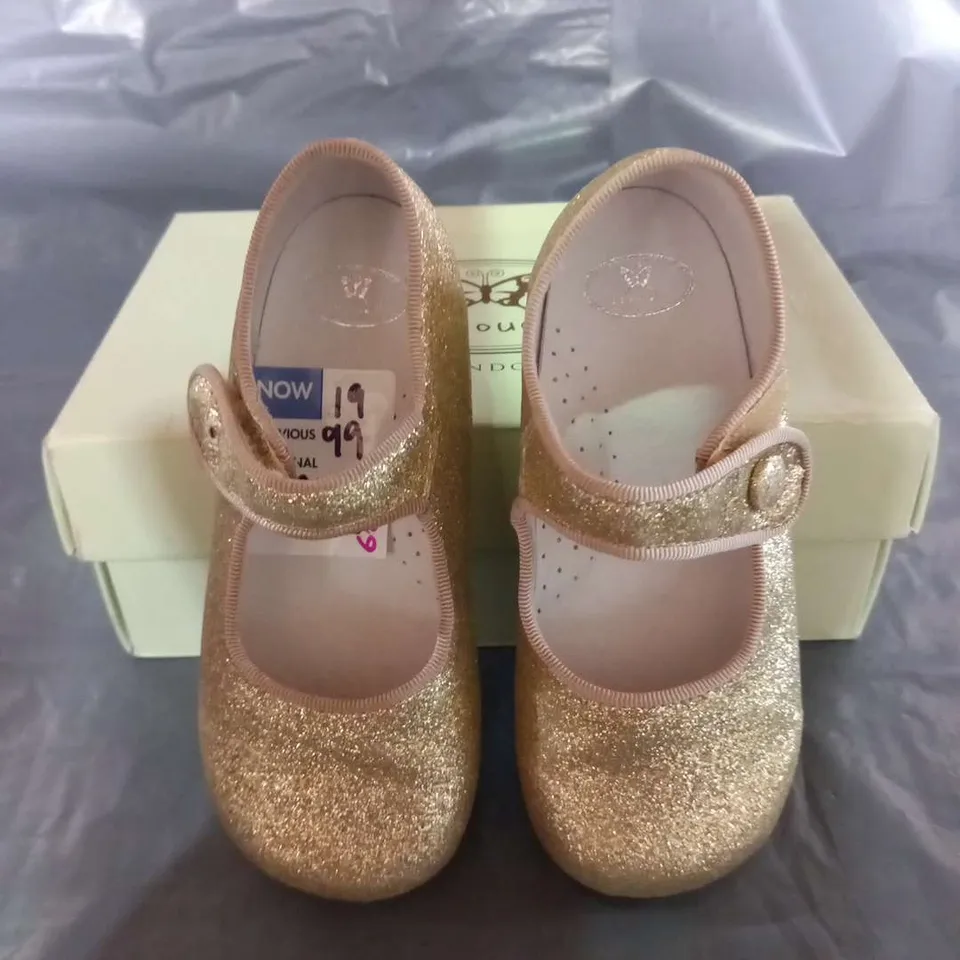 BOXED PAPOUEL CATALINA GLITTERY GOLD CASUALS SIZE KIDS 25