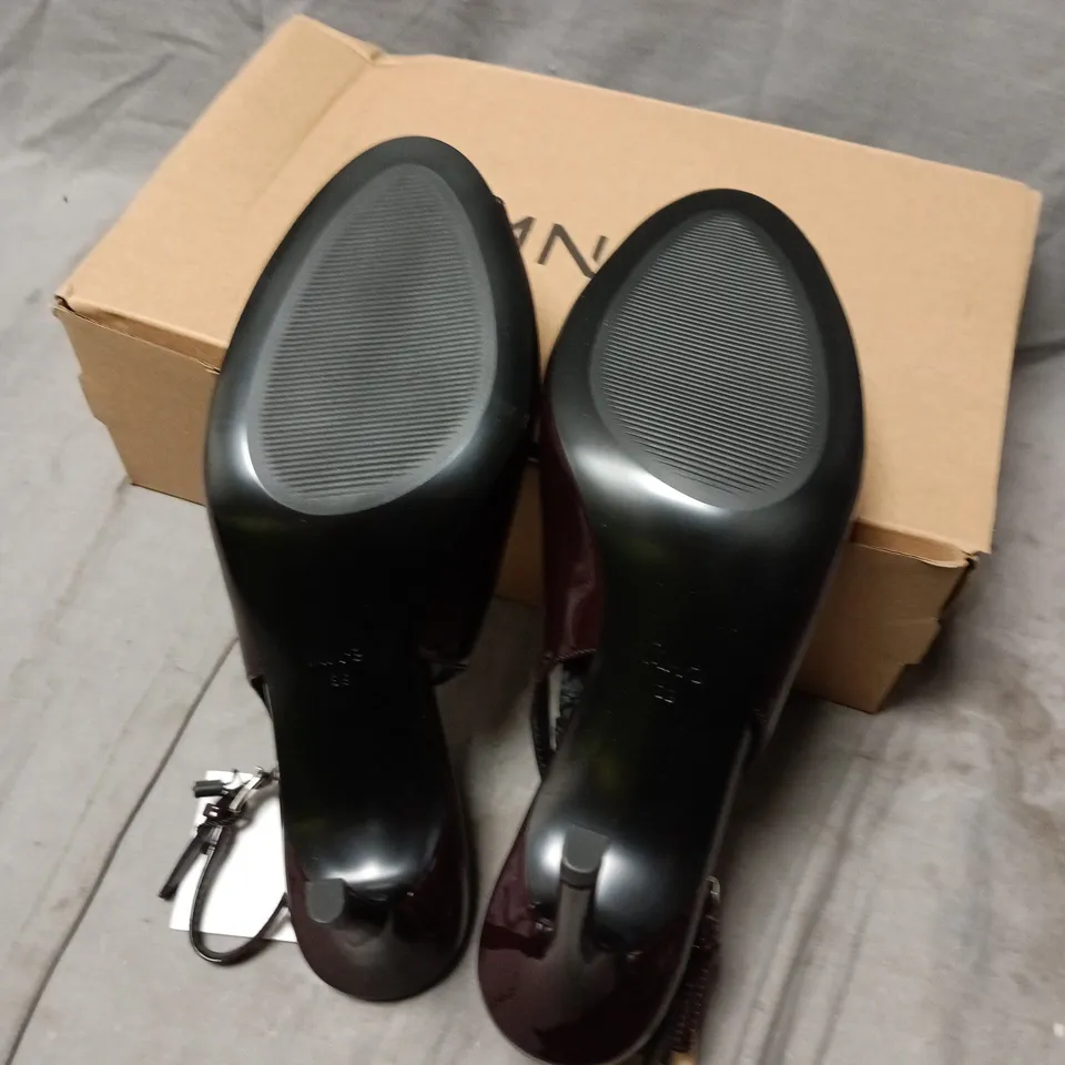 BOXED MNG SANDALS 622MOET – BURGUNDY PATENT, UK 6 (EU 39)