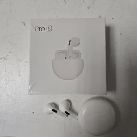 PRO 6 WIRELESS HEADPHONES IN WHITE