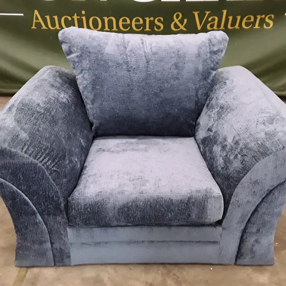 QUALITY DESIGNER ARMCHAIR - BLUE FABRIC 