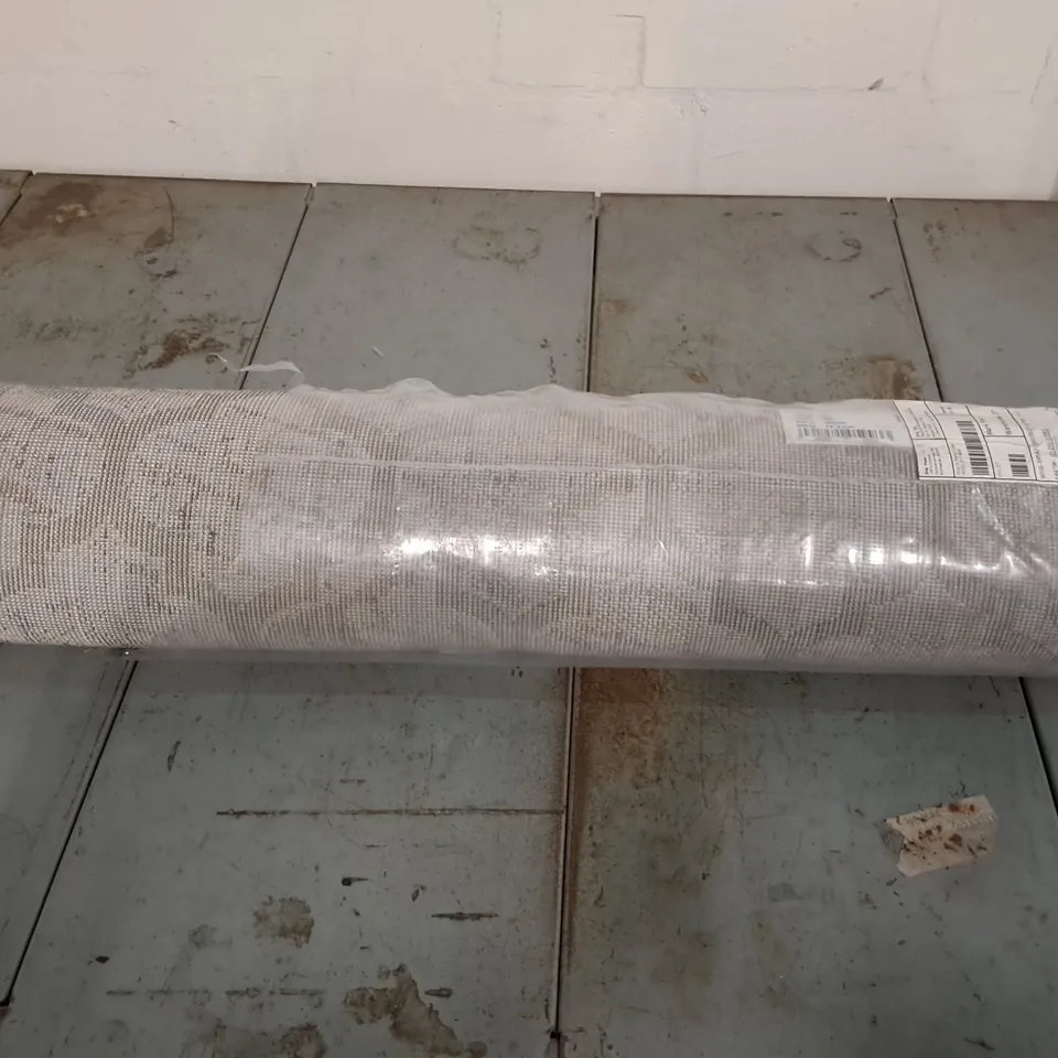 BRAND NEW PACO GREY PATTERNED RUG - 300 80CM