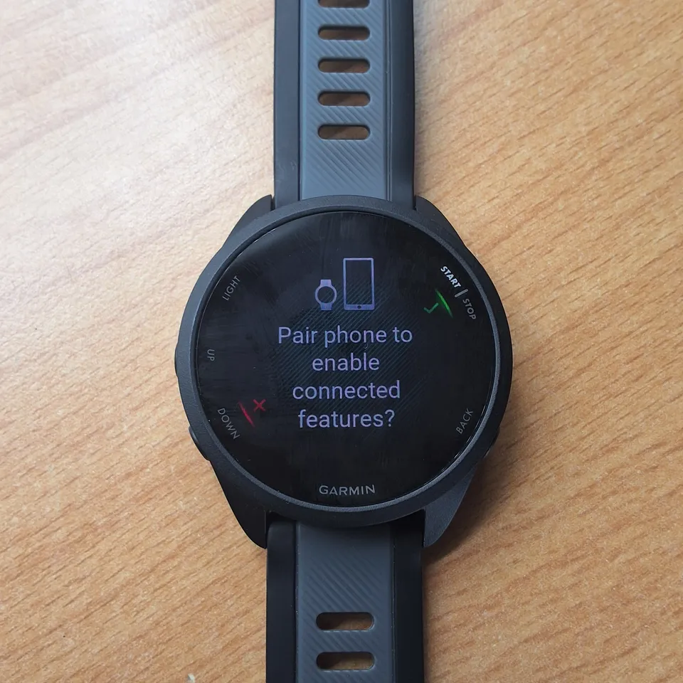 UNBOXED GARMIN FORERUNNER 165 SMART WATCH WITH GREY/BLACK STRAP