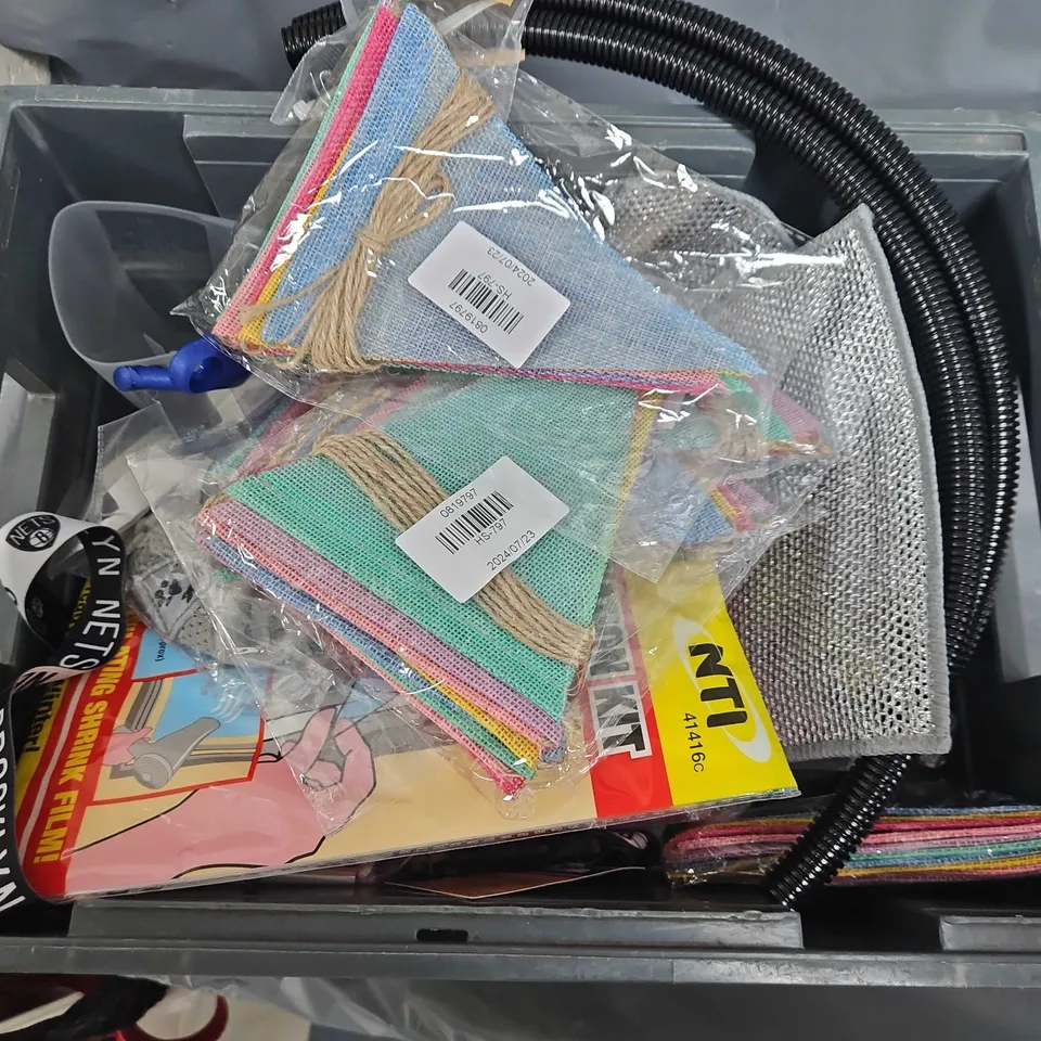 BOX OF ASSORTED HOME AND ACCESSORIES ITEMS TO INCLUDE - STONES - SHOWER HEAD - BUNTIN 