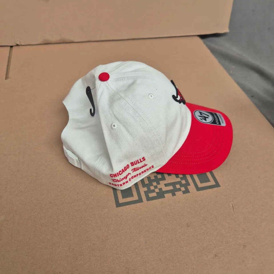 CHICAGO BULLS CAP BY 47 BRAND – WHITE CROWN, RED BILL, ADJUSTABLE