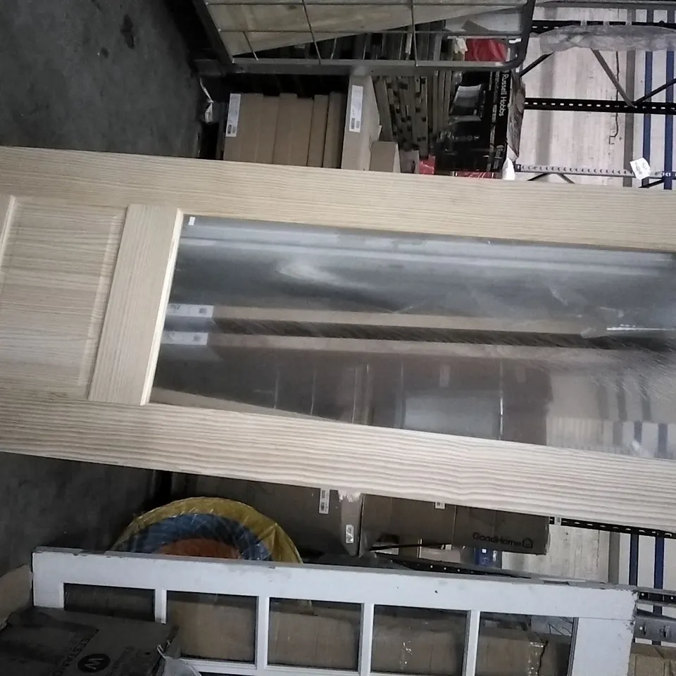 2 PANEL LOW RAIL CLEAR PINE GLAZED INTERNAL DOOR 762 X 1981MM