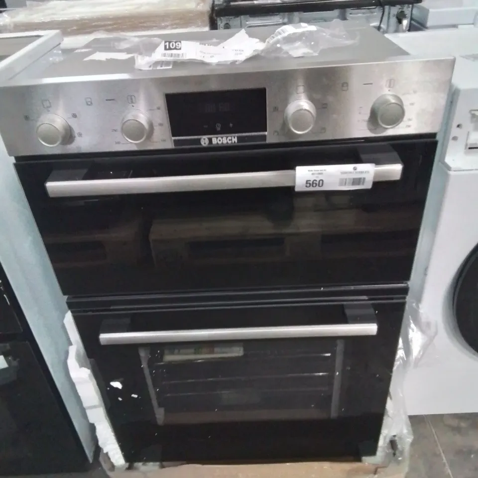 GRADE 1 BOSCH INTEGRATED DOUBLE ELECTRIC OVEN MHA133BR0B RRP £20