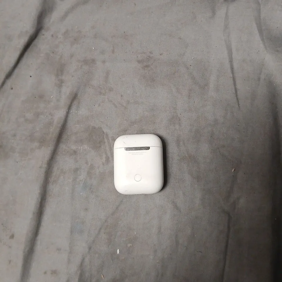 APPLE AIRPODS WITH CHARGING CASE – WHITE