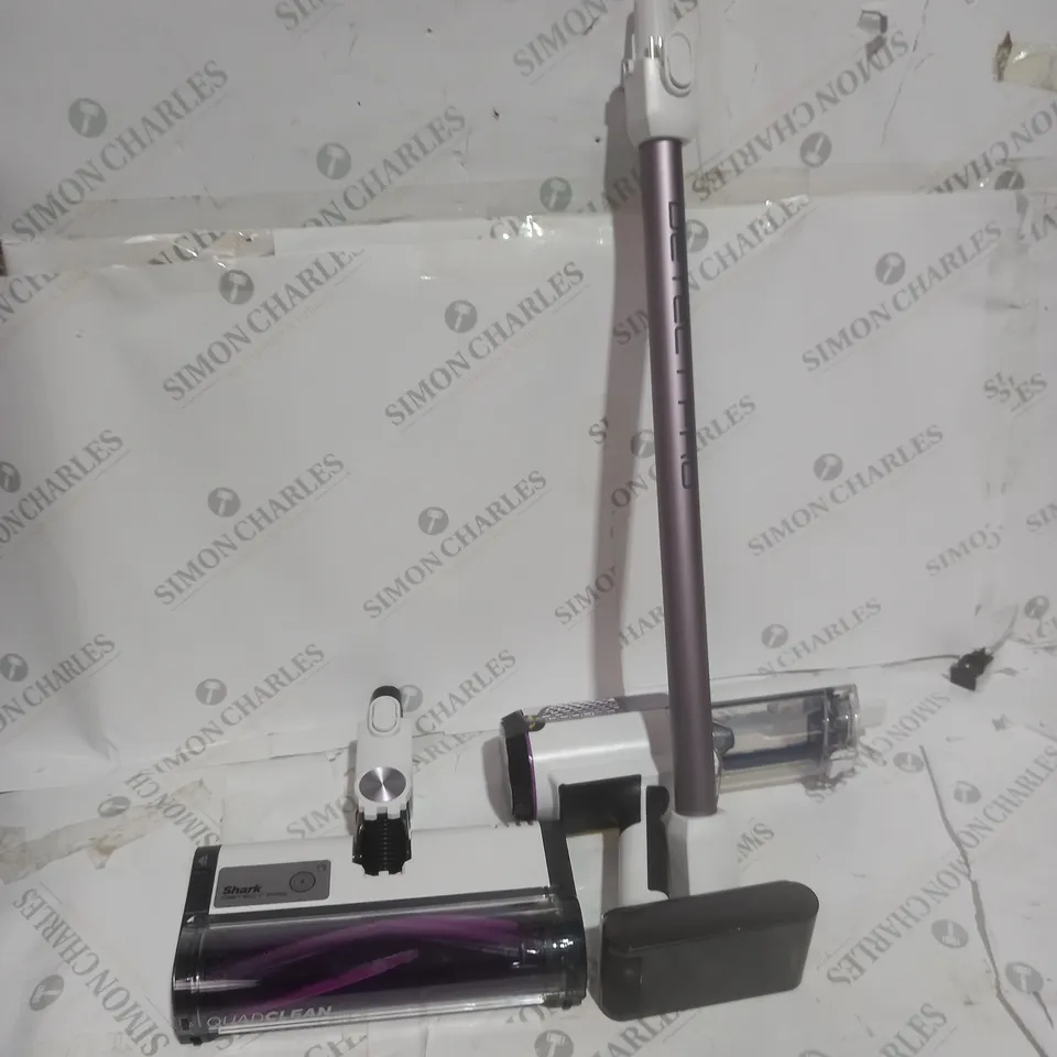 SHARK CORDLESS DETECT PRO VACUUM CLEANER