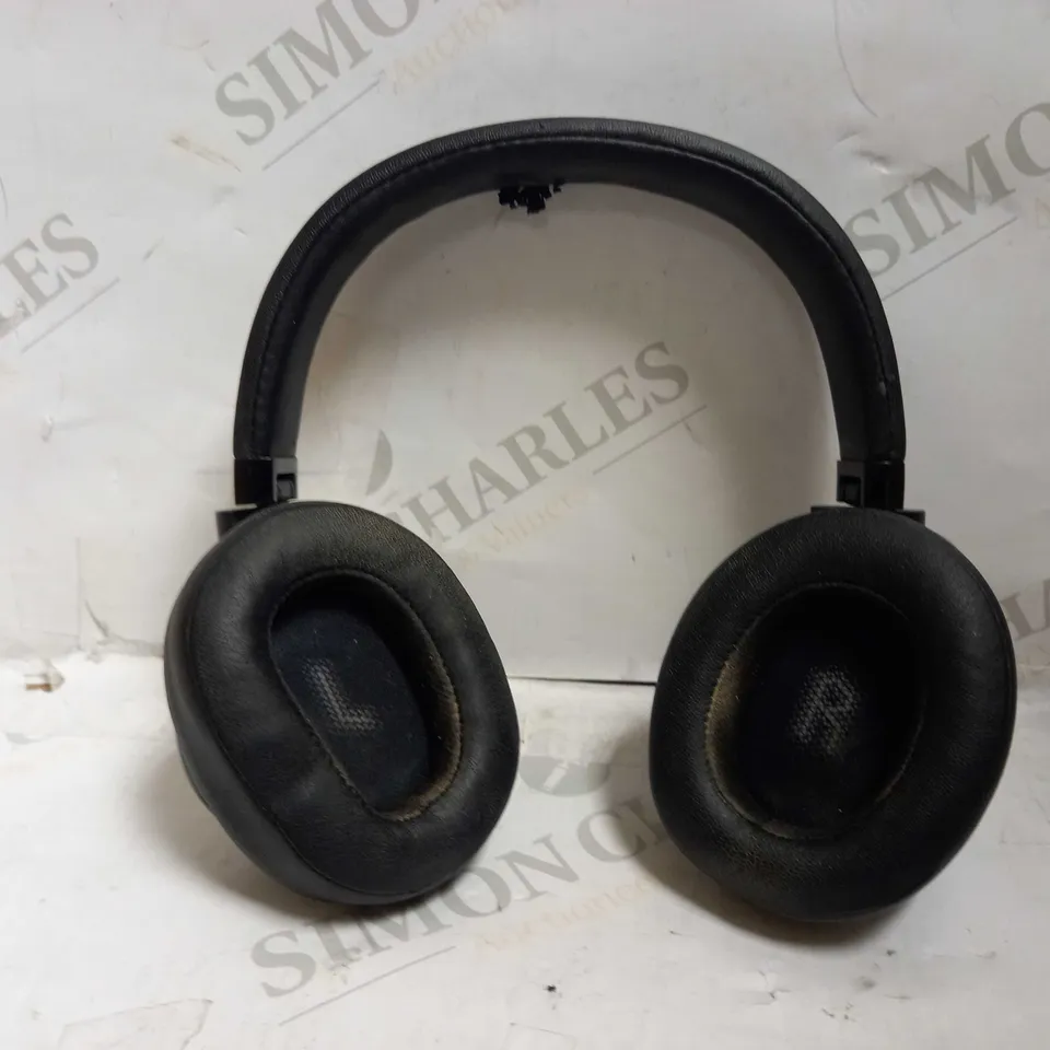 JBL OVER EAR HEADPHONES