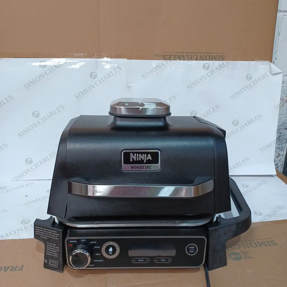 NINJA WOODFIRE ELECTRIC BBQ GRILL & SMOKER WITH AIR FRY FUNCTION OG701UKQ