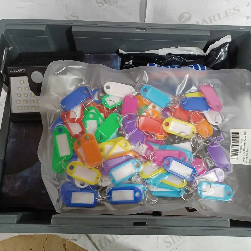 BOX OF APPROX 10 ASSORTED ITEMS TO INCLUDE - FINISH SALT - FOIL PIPE INSULATION - SPV LIGHT ETC