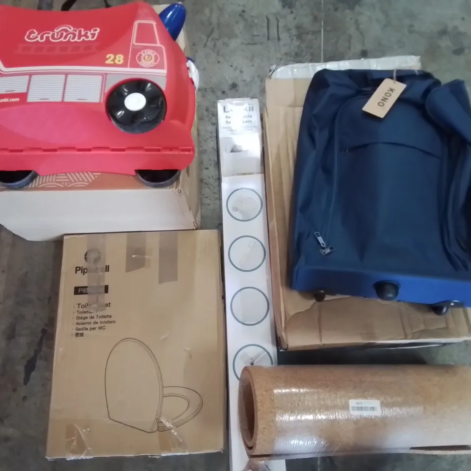 PALLET OF ASSORTED HOUSEHOLD ITEMS TO INCLUDE TRUNKING LUGGAGE CASE, RETRACTABLE SAFETY GATE AND TOILET SEAT