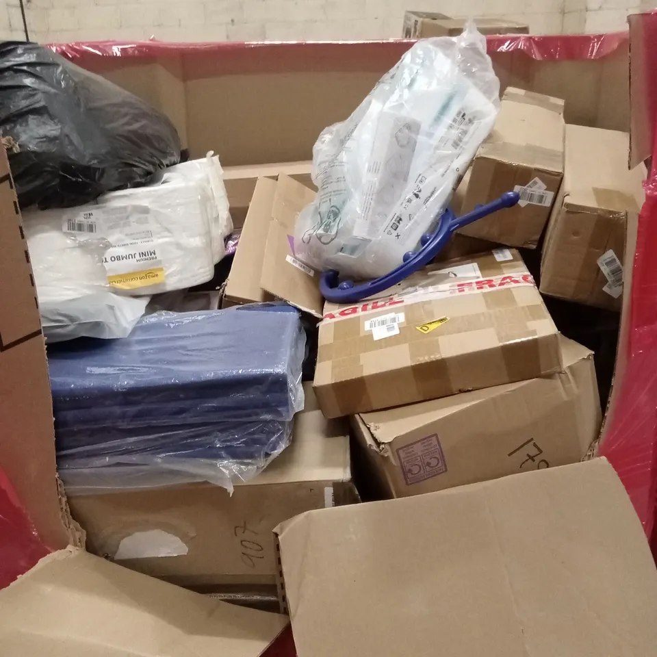 PALLET OF ASSORTED HOUSEHOLD GOODS AND PRODUCTS TO INCLUDE; TOILET ROLL, DINOSAUR YURT, COAT HANGER ETC