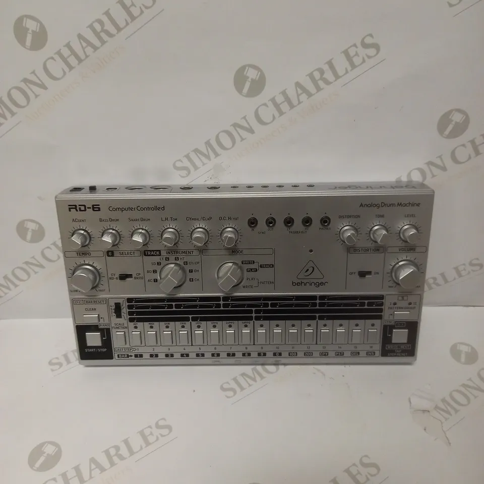 BEHRINGER RD-6-SR ANALOG DRUM MACHINE 