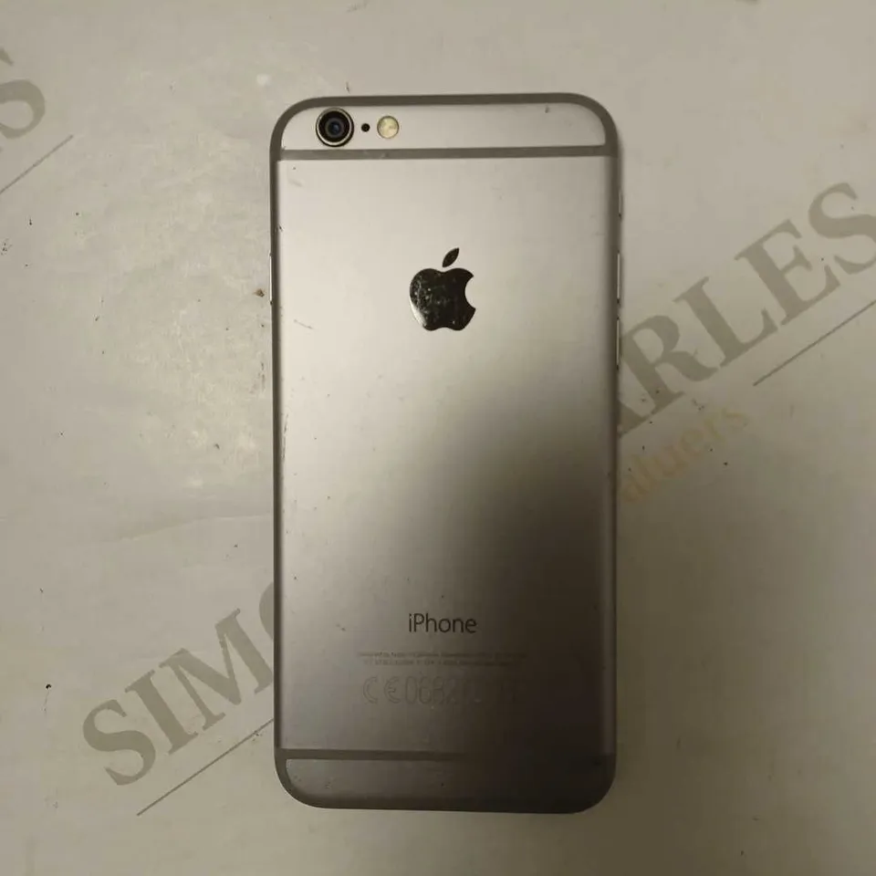 APPLE IPHONE 6 (A1586)