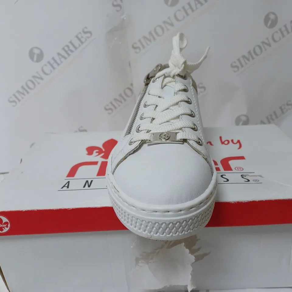 PAIR OF RIEKER SIDE ZIP 2 TRAINERS IN WHITE SIZE 6 