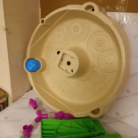 BOXED LITTLE TIKES FOUNTAIN FACTORY WATER TABLE