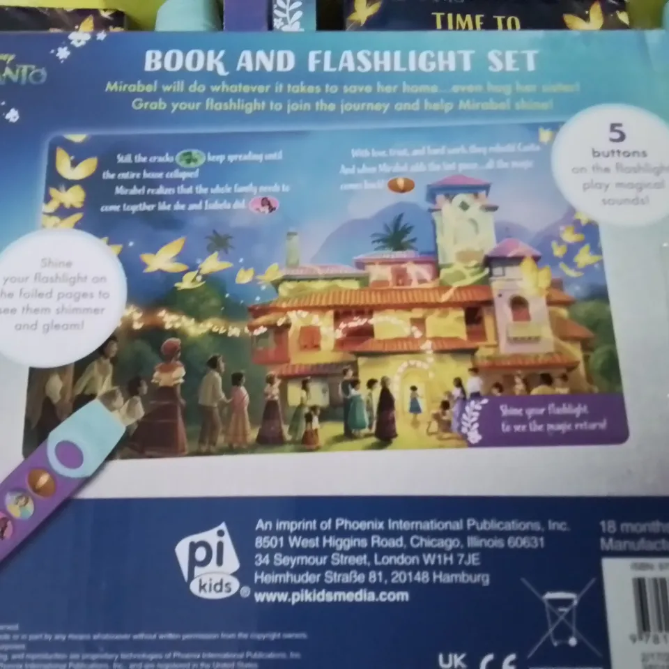LOT OF 5 BRAND NEW DISNEY ENCANTO BOOK AND FLASHLIGHT SETS