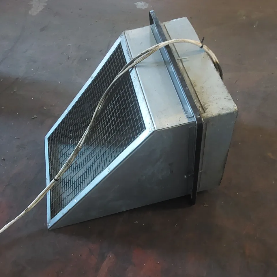 COMMERCIAL WALL FAN/FILTER UNIT 