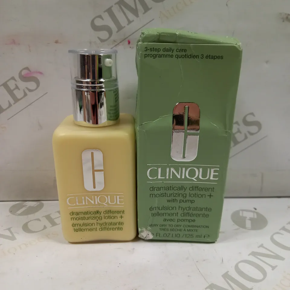 CLINIQUE DRAMATICALLY DIFFERENT MOISTURISING LOTION - 125ML