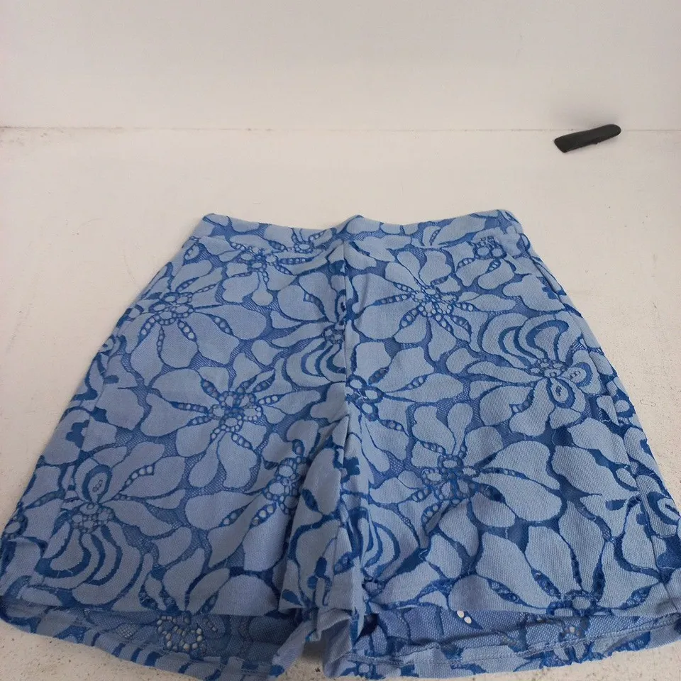 VERO MODA BLUE LACE SHORTS – XS (WOMENS), TAG ATTACHED