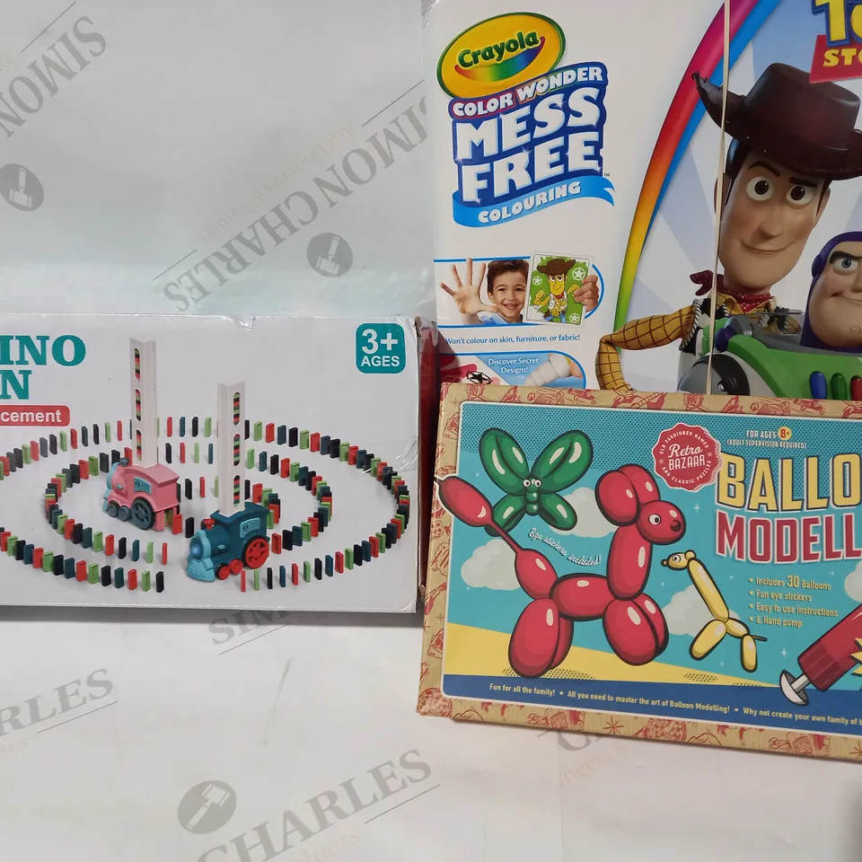BOX OF APPROXIMATELY 10 ASSORTED TOYS AND GAMES TO INCLUDE DESIGNER DOMINO TRAIN, CRAYOLA TOY STORY MESS FREE COLOURING, ETC