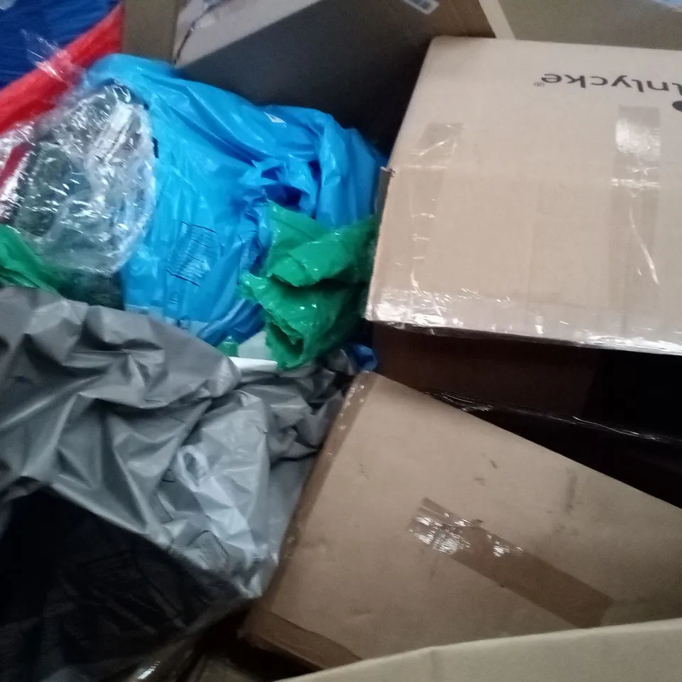 PALLET OF ASSORTED ITEMS INCLUDING STOREMIC TOILET SEAT, SELECT MIRRORS RHONE, INNOTIC CLOTHES DRYER, PINK DOG HARNESS, HBADA OFFICE CHAIR