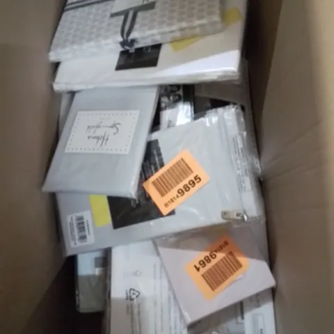 BOX CONTAINING APPROXIMATELY 15 UNITS OF BRAND NEW PILLOW CASES AND BEDDING SHEETS