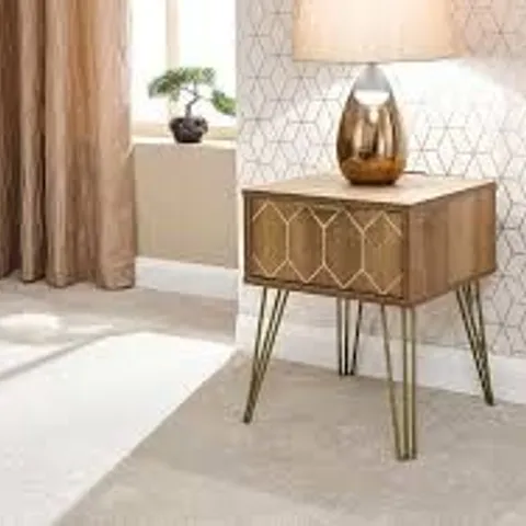 BOXED NEW ORLEANS LAMP TABLE