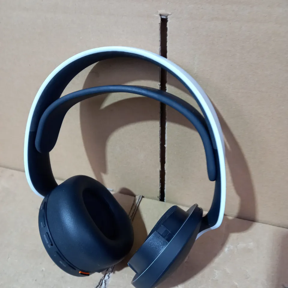 PLAYSTATION 3D PULSE WIRELESS HEADSET