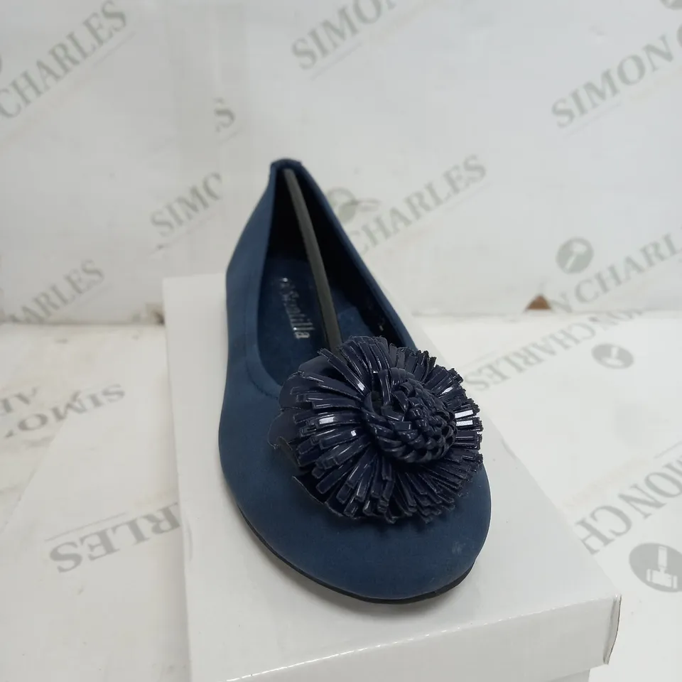 BOX OF APPROXIMATELY 20 PAIRS OF NAVY BLUE FLAT FLOWER SHOES 