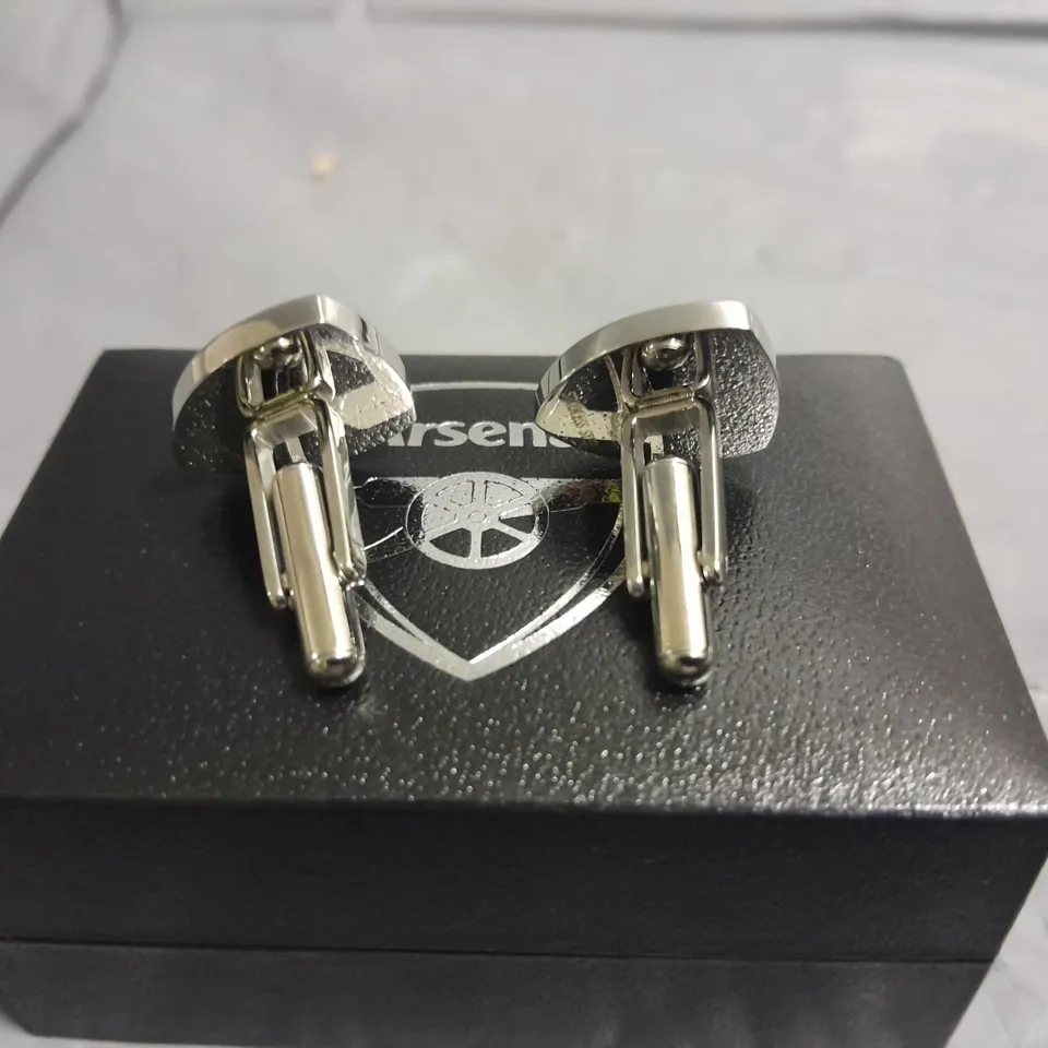 SET OF ARSENAL CUFF LINKS