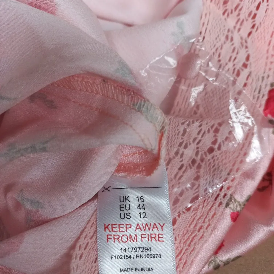MISS SELFRIDGE PINK FLORAL LACE NIGHTDRESS 