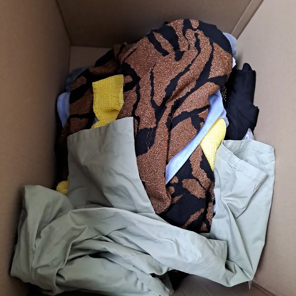 BOX OF ASSORTED CLOTHING ITEMS TOO INCLUDE COATS , TOPS, AND TROUSERS   ETC. 