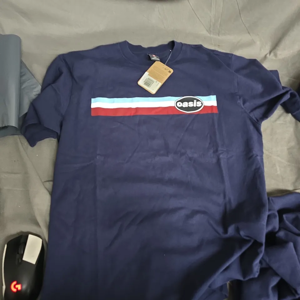 LEVI'S OASIS NAVY T-SHIRT – SIZE S (UK MEN'S)