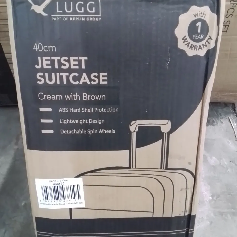 BOXED LUGG JETSET SUITCASE