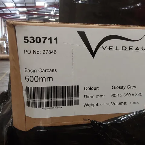 PALLET CONTAINING A LARGE QUANTITY OF BATHROOM FURNITURE PARTS INCLUDING: VELDEAU BASIN CARCASSES ECT