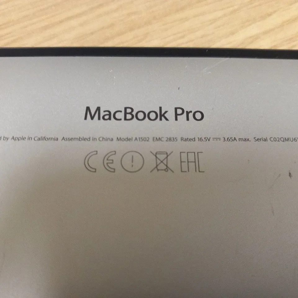 APPLE MACBOOK PRO (A1502 EARLY 2015)
