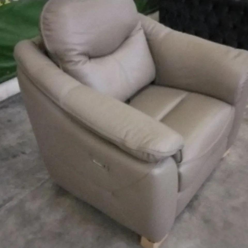 QUALITY BRITISH DESIGNED & MANUFACTURED G PLAN MOCHA LEATHER ELECTRIC RECLINING ARMCHAIR 