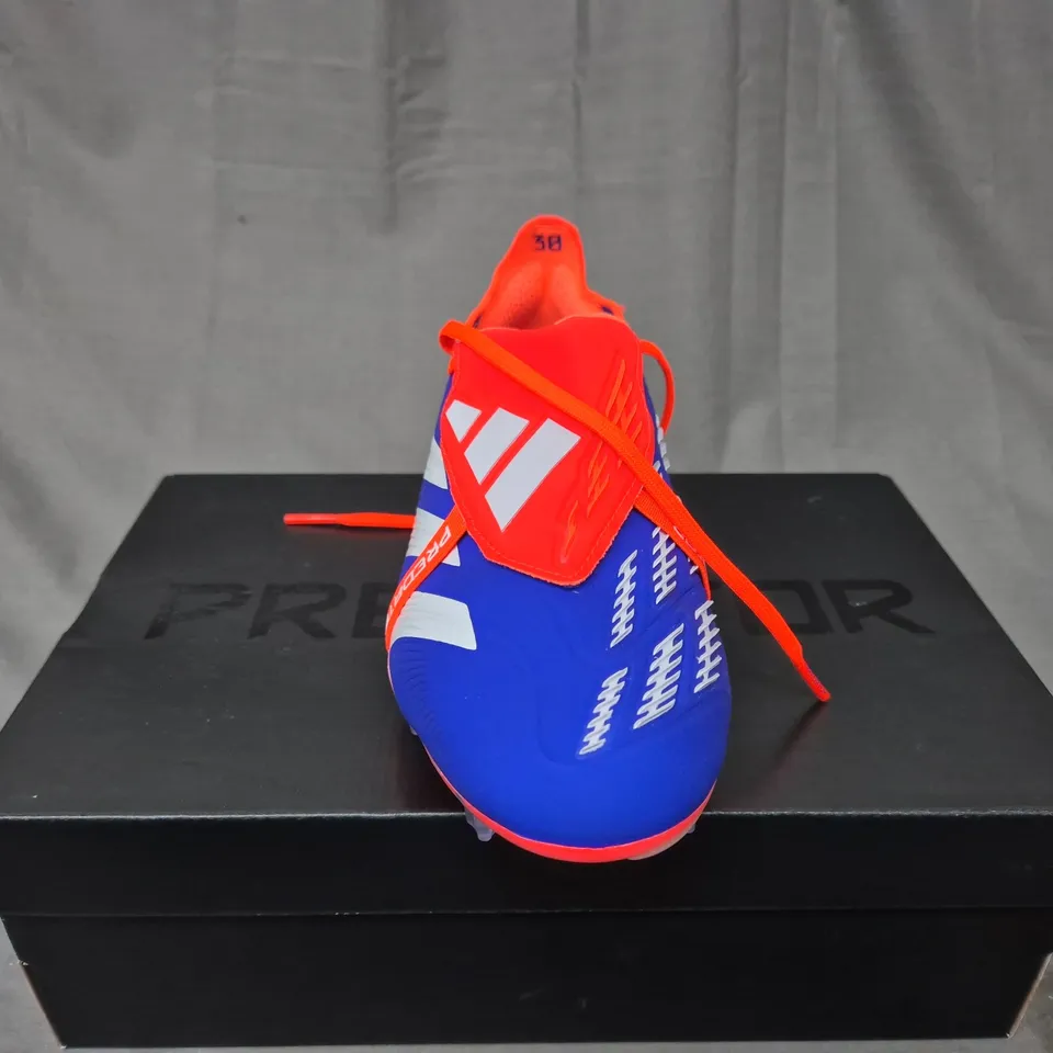 BOXED ADIDAS PREDATOR ELITE FOOTBALL BOOTS - UK 8 