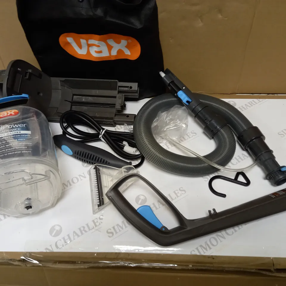 VAX DUAL POWER PET ADVANCE CARPET CLEANER
