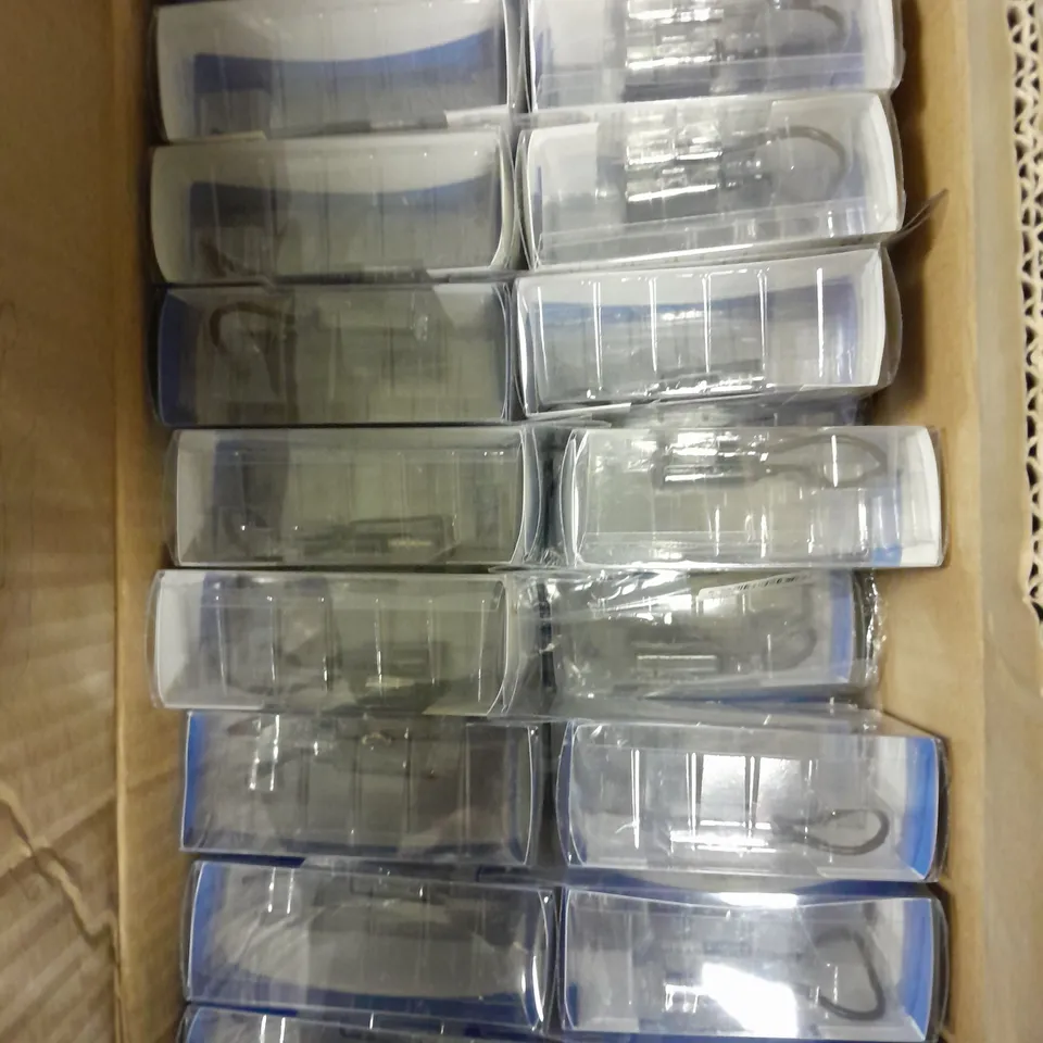 APPROXIMATELY 40 BOXED PLAY 'N' GO 3.5MM HEADPHONE SPLITTER CABLES	