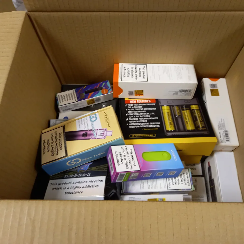 BOX OF APPROXMATELY 26E-CIGARETTES AND LIQUIDS TO INCLUDE ASPIRE ZELOS NANO KIT, INNOKIN GO MAX TUBE, VOOPOO VINVI Q, ETC